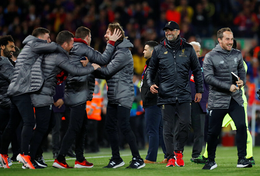 Liverpool kenar yönetimi Barcelona galibiyetinin şaşkınlığını ve sevincini yaşıyor.