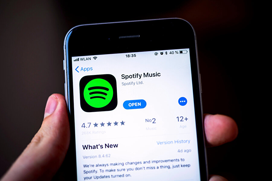 Spotify, AppStore’un en fazla indirilen ücretli uygulamaları arasında yer alıyor. 