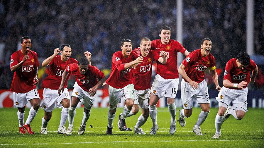 Manchester United'ın o günkü kadrosunda Ronaldo, Nani ve Ferdinand gibi isimler vardı.