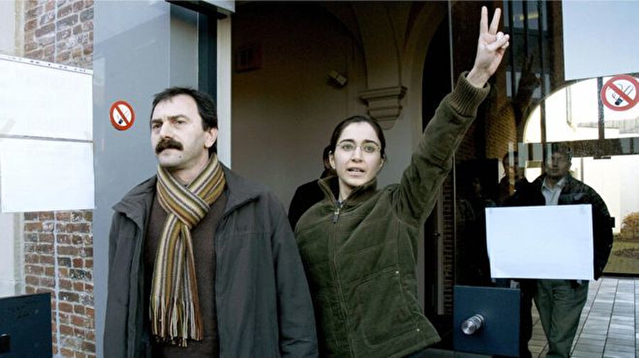 Fehriye Erdal, Belçika'daki duruşmadan çıkıyor. (25 Ocak 2006)