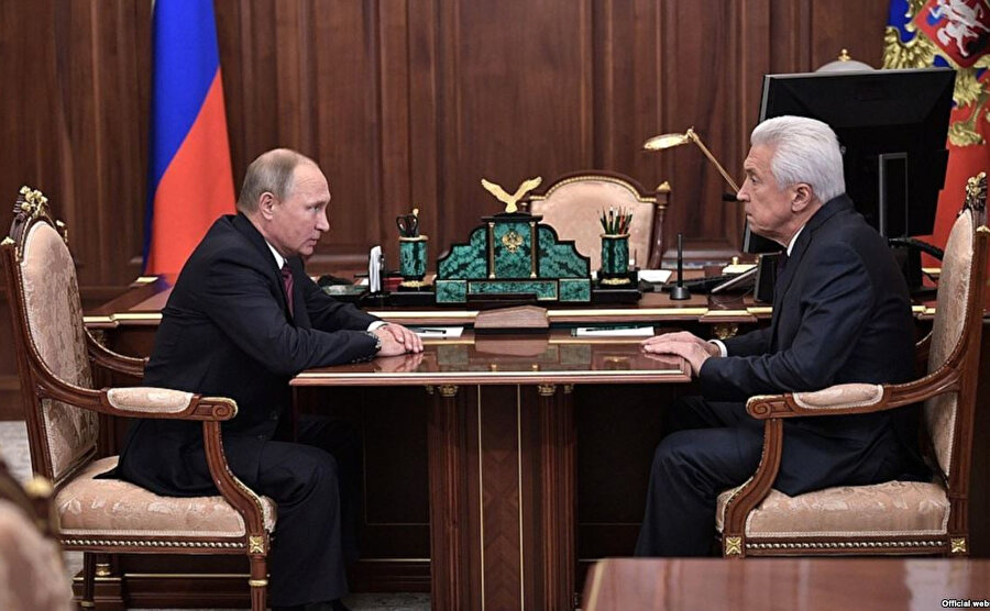 Dağıstan Devlet Başkanı Vladimir Vasilyev, Rusya Federasyonu Başkanı Vladimir Putin'le birlikte.