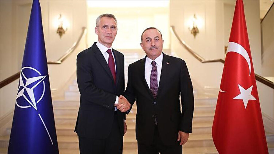 Dışişleri Bakanı Mevlüt Çavuşoğlu ve NATO Genel Sekreteri Jens Stoltenberg, NATO-AB ilişkileri ve Türkiye'nin S-400 hava savunma sistemi alımı konularını görüşmüştü. 