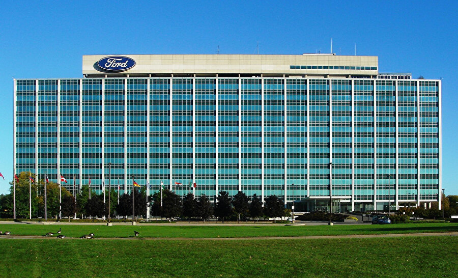 ABD Michigan'da bulunan Ford'un merkez ofis bnasi.