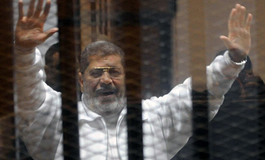 Muhammed Mursi'nin hapishanede çekilmiş bir fotoğrafı