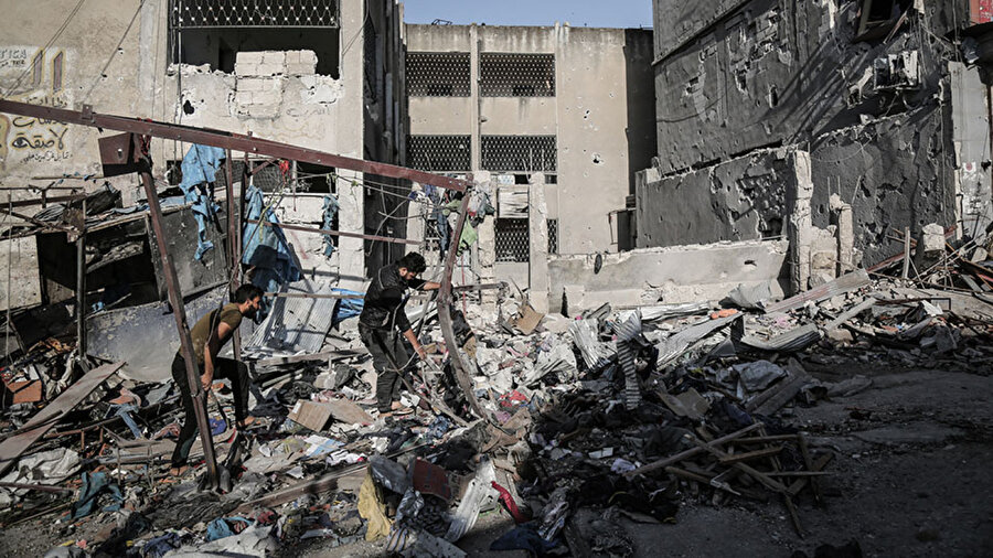 İdlib'de bombardımanlar nedeniyle yaşanan tahribat her geçen gün artıyor.