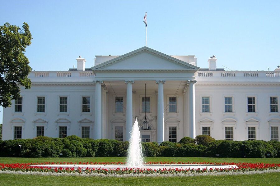 Beyaz Saray'daki hareketlilik çok sayıda farklı iddia olarak geri döndü. 