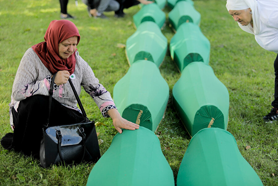 Srebrenitsa katliamının 24. yıl dönümü