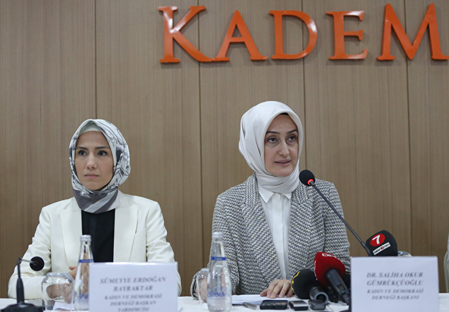 Kadın ve Demokrasi Derneği (KADEM) Başkanı Dr. Saliha Okur Gümrükçüoğlu ve Başkan Yardımcısı Sümeyye Erdoğan Bayraktar -AA