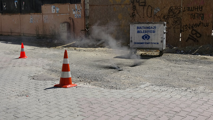 Olaya elektrik arıza ekiplerince kısa sürede müdahale edildi.