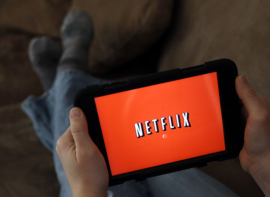 Netflix'in birçok cihazdan ulaşılabilir olması kullanıcılar tarafından tercih sebebi oluyor.