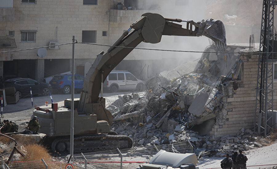 Vadi El-Hummus'da Ayrım (Utanç) Duvarı'na yakın yaklaşık 100 ev İsrail güçleri tarafından yakın zamanda yıkılacak.