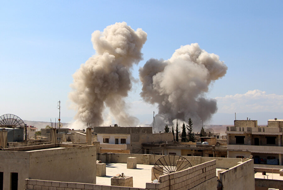 Suriye'de bombardımanlar aralıksız sürüyor. -AA