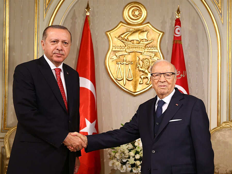 Sibsi ile Cumhurbaşkanı Erdoğan, gerçekleştirdikleri bir görüşmenin ardından basın mensuplarına böyle poz vermişti.