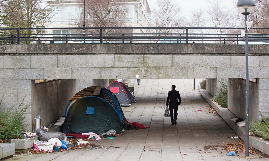 İngiltere'deki evsiz insanların Milton Keynes'deki çadırları.