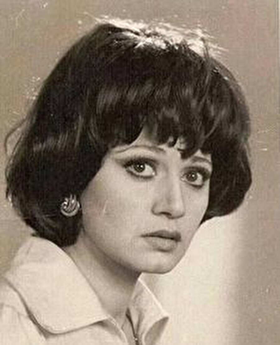 Medîha Kâmil, kısa süre içinde şöhretin basamaklarını tırmanmaya başladı.