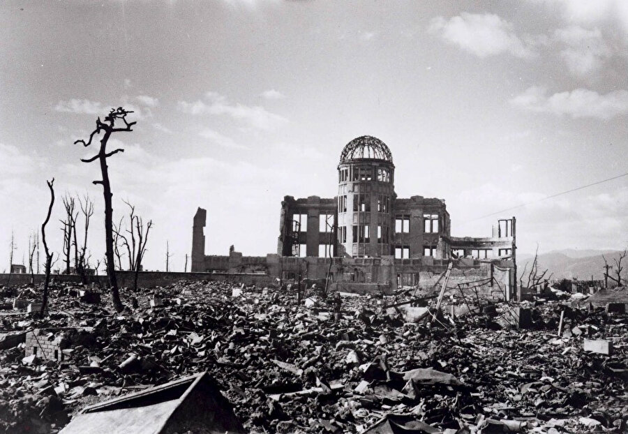 Japon kaynaklara göre saldırılar sonucu yarım milyon insan hayatını kaybetti.