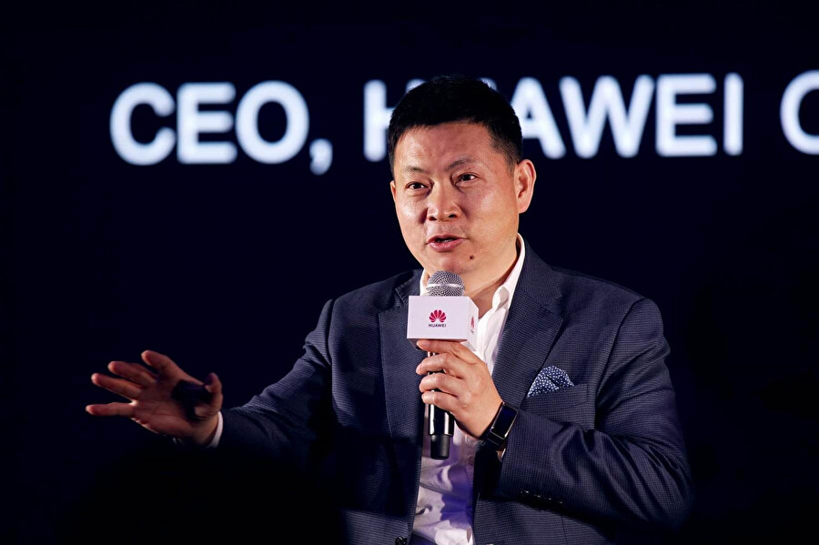 Huawei'nin en önemli isimlerinden biri olan Richard Yu, son aylardaki hemen her açıklamasında HongMeng OS'tan fazlasıyla bahsediyor. 