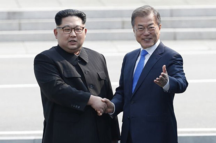 Kuzey Kore lideri Kim Jong-Un ve Güney Kore başkanı Moon Jae-in
