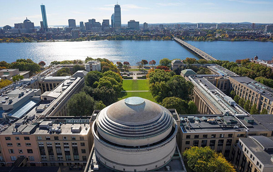 Massachusetts Teknoloji Enstitüsü. (MIT)