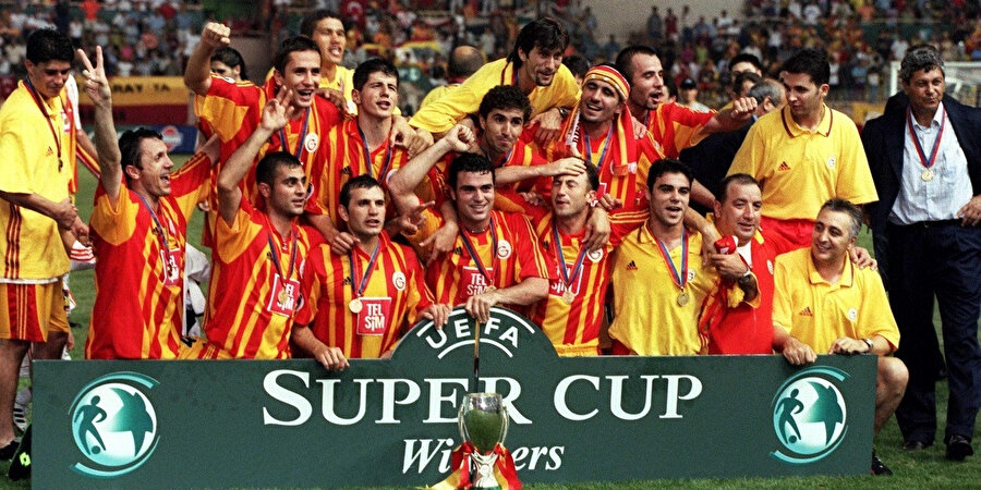 2000-01 UEFA Süper Kupa'sı finalde Real Madrid'i yenen Galatasaray'ın oldu.