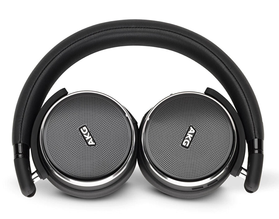 Samsung, AKG işbirliğiyle özel olarak gürültü engelleyicili kafaüstü kulaklıklar tasarlıyor. 