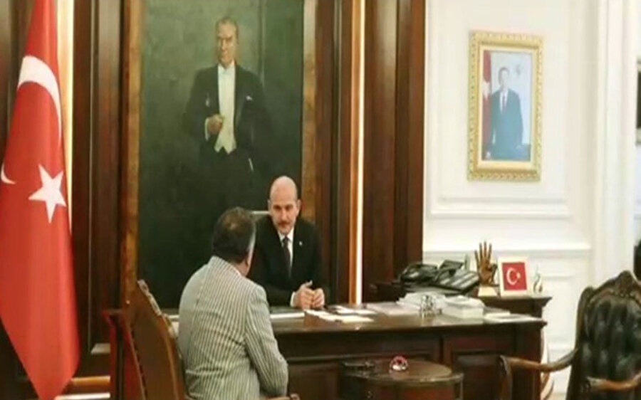 İçişleri Bakanı Süleyman Soylu'nun filmde yer alan konuşma sahnesinden bir kare