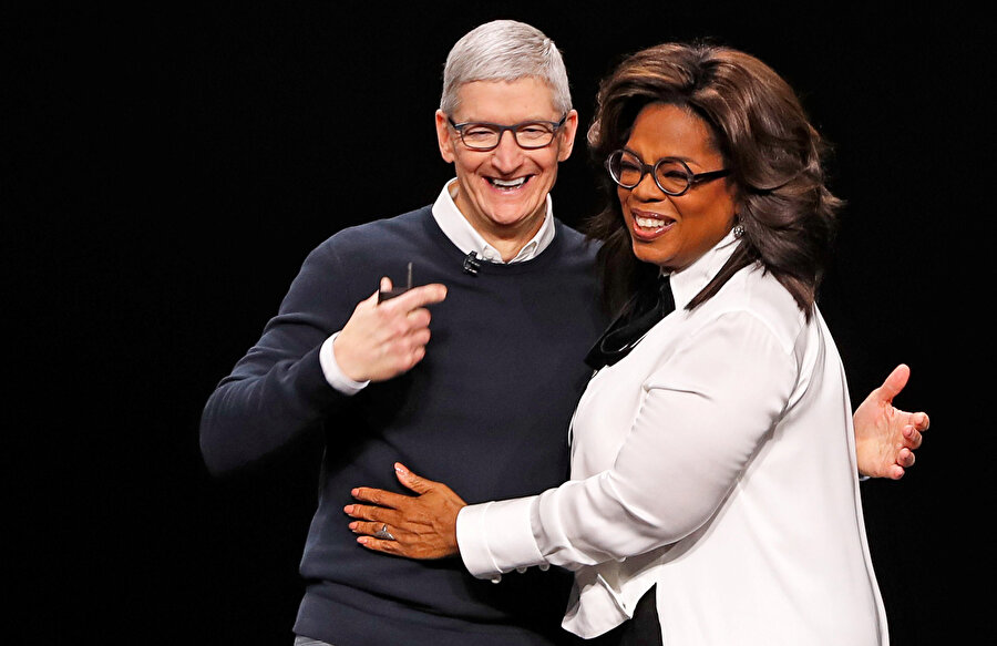 Tim Cook, Apple politikalarını 2016'dan bu yana bizzat belirliyor.