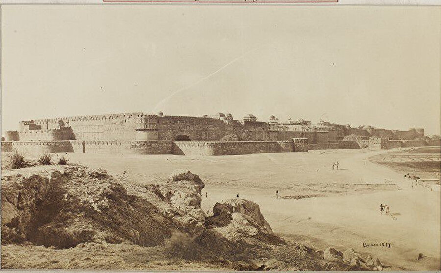 19. yüzyılın ortalarında Agra Kalesi.