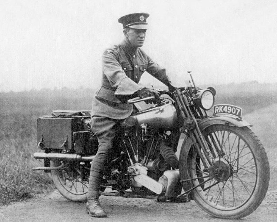 Lawrence motorunda, 1925.