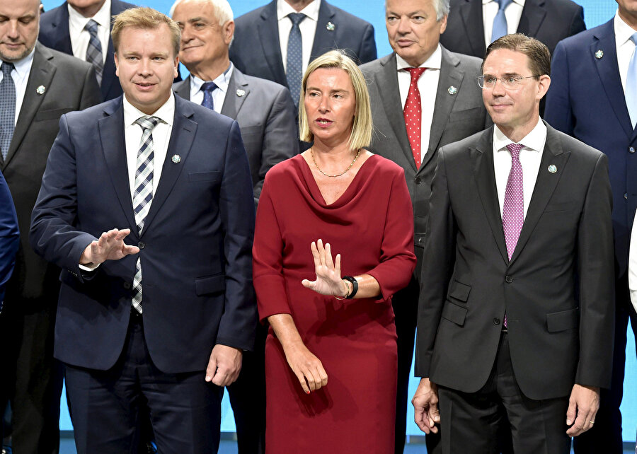 Avrupa Birliği'ne üye ülkelerin savunma bakanları bugün Finlandiya'nın başkenti Helsinki'de bir araya geldi.