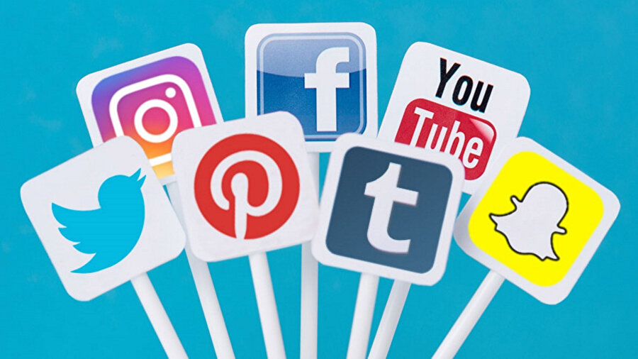 Sosyal medya platformları, her gün milyarlarca kullanıcıyı kendine çekmeyi başarıyor. 