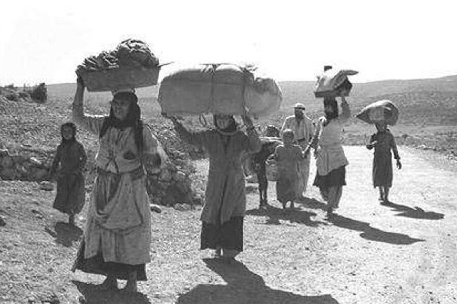 1948'deki Nekbe olayları sırasında evlerinden edilen Filistinliler.