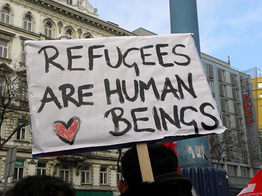 İnsan olduklarını hatırlatma gereği duyan mülteciler.