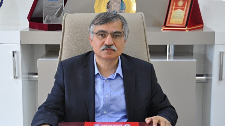 Eğitim Bir-Sen Genel Başkan Vekili Latif Selvi