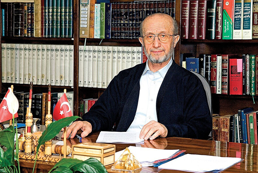 Bekir Topaloğlu