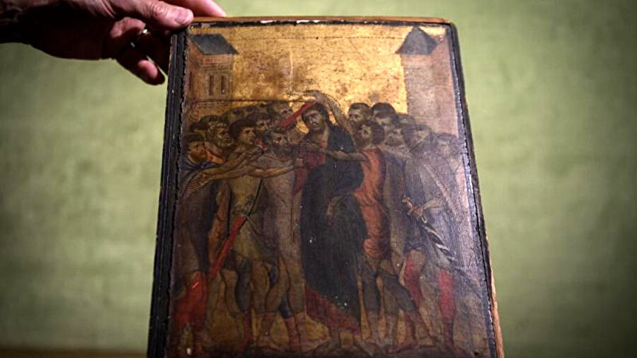 İtalyan ressam Cimabue'nin uzun süredir kayıp olan eseri.