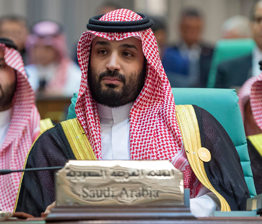 Veliaht Prensi Muhammed Bin Selman İslam İşbirliği Teşkilatı (İİT) 14. olağan zirvesinde görünüyor.