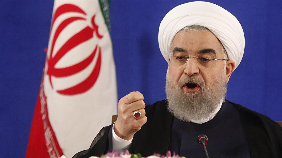 Ruhani, ABD'nin müzakereler karşılığında Tahran'a yapılan yaptırımları kaldırmayı teklif ettiğini söyledi.