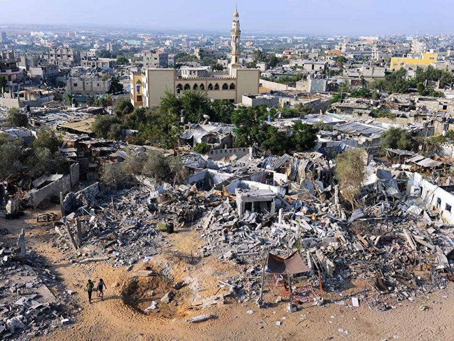 2014 yılında İsrail tarafından Gazze'ye yönelik düzenlenen saldırılarda binlerce Gazzeli yaşamını yitirmiş binlercesi de yaralanmıştı.