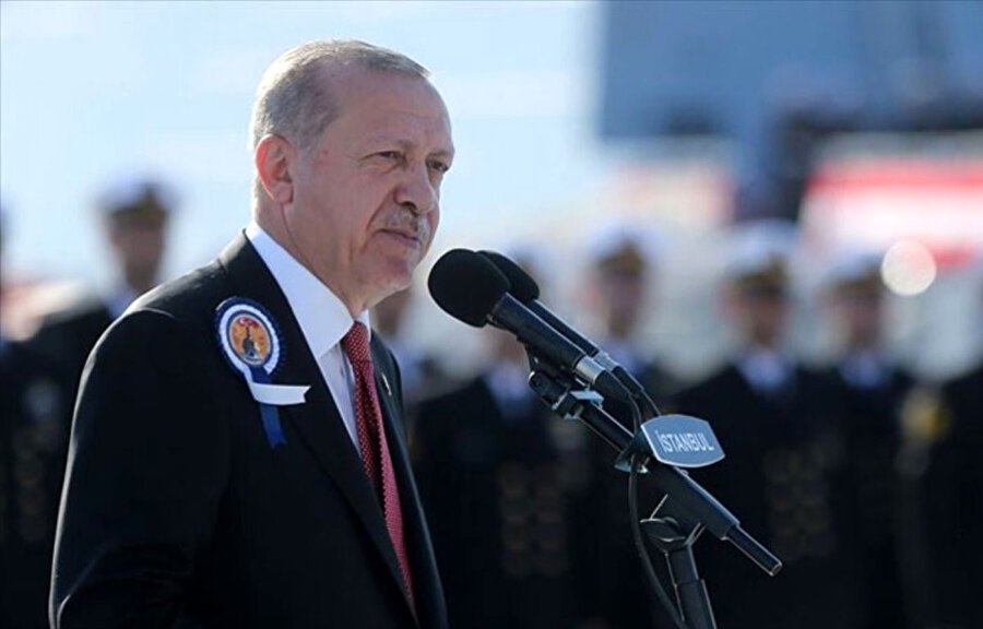 Erdoğan: F-35 konusunda yaşananlar bizim kararlılığımızı artırmıştır. Nasıl korvetlerimizi kendimiz inşa etmişsek, nasıl Atak helikopterlerini, İHA'larımızı, SİHA'larımızı uçurmuşsak kendi savaş uçağımızı da yapacağız."
