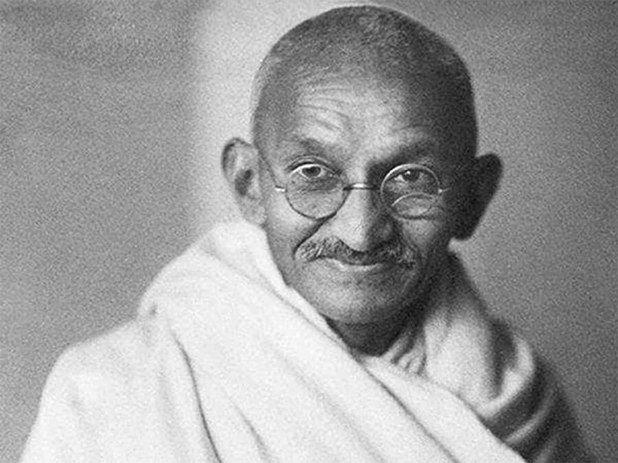 Mahatma Gandi / İnsan hakları savunucusu.