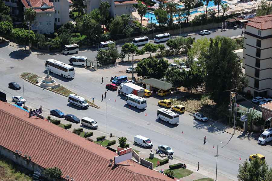 Antalya'da trafik denetimi havadan gerçekleştirilmişti.