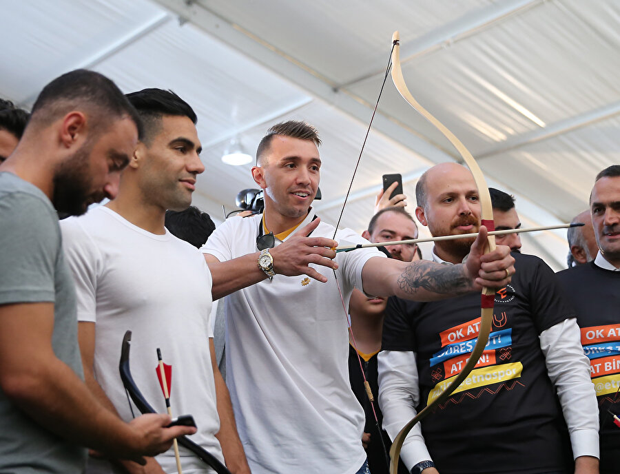 4. Etnospor Kültür Festivali'ni Süper Lig'in yıldız futbolcuları da ziyaret etti. -AA