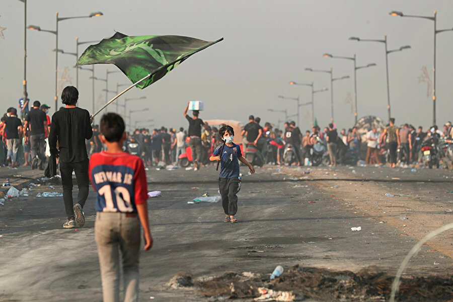 Irak'ta günlerdir devam eden hükümet karşıtı protestolar.