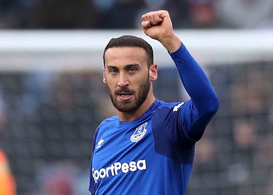 Everton, Cenk Tosun'u 10 milyon sterline satacak.