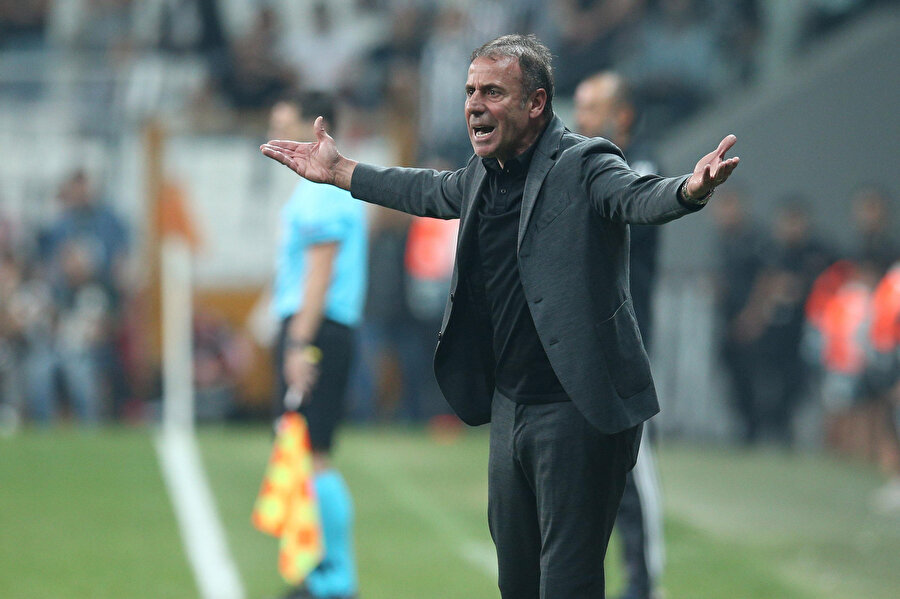 Abdullah Avcı, Şenol Güneş'in ardından Beşiktaş'ın başına geçti.