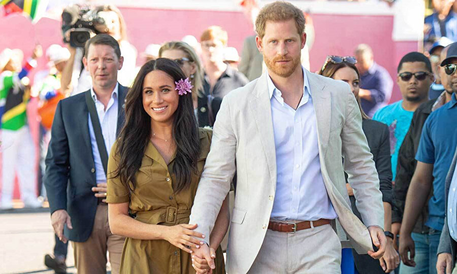 Meghan Markle ve Prens Harry / Güney Afrika turu cami ziyareti sırasında çekilen bir kare.
