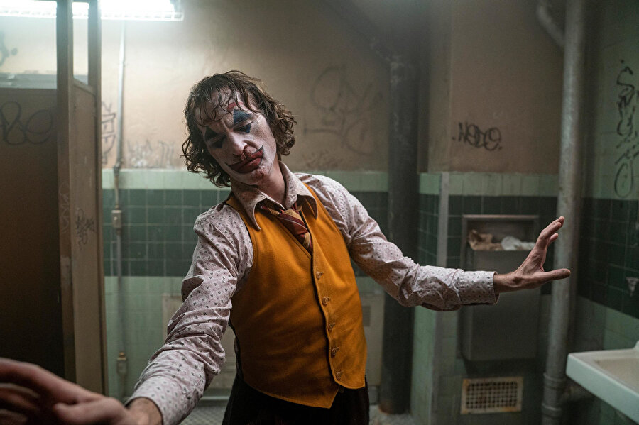 Joker filmi seyirci ve hasılat rekoru kırdı.