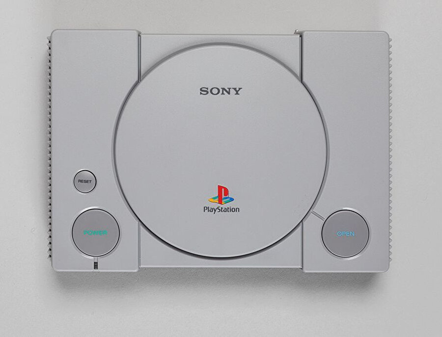 PlayStation 1, Sony'nin çıkardığı ilk oyun konsolu. O günden bugüne çok şey değişti. 