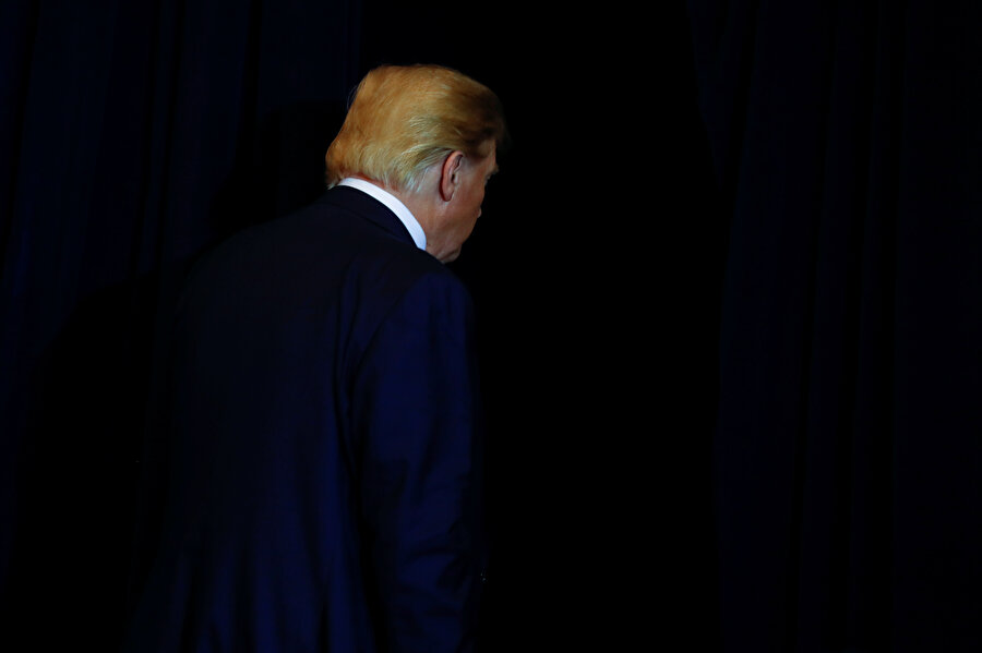 Donald Trump'ın 2020 seçimlerinde Cumhuriyetçilerin adayı olmasına kesin gözüyle bakılıyor. Buna rağmen azil süreci sonunda başkanlıktan alınma ihtimali de bulunuyor.